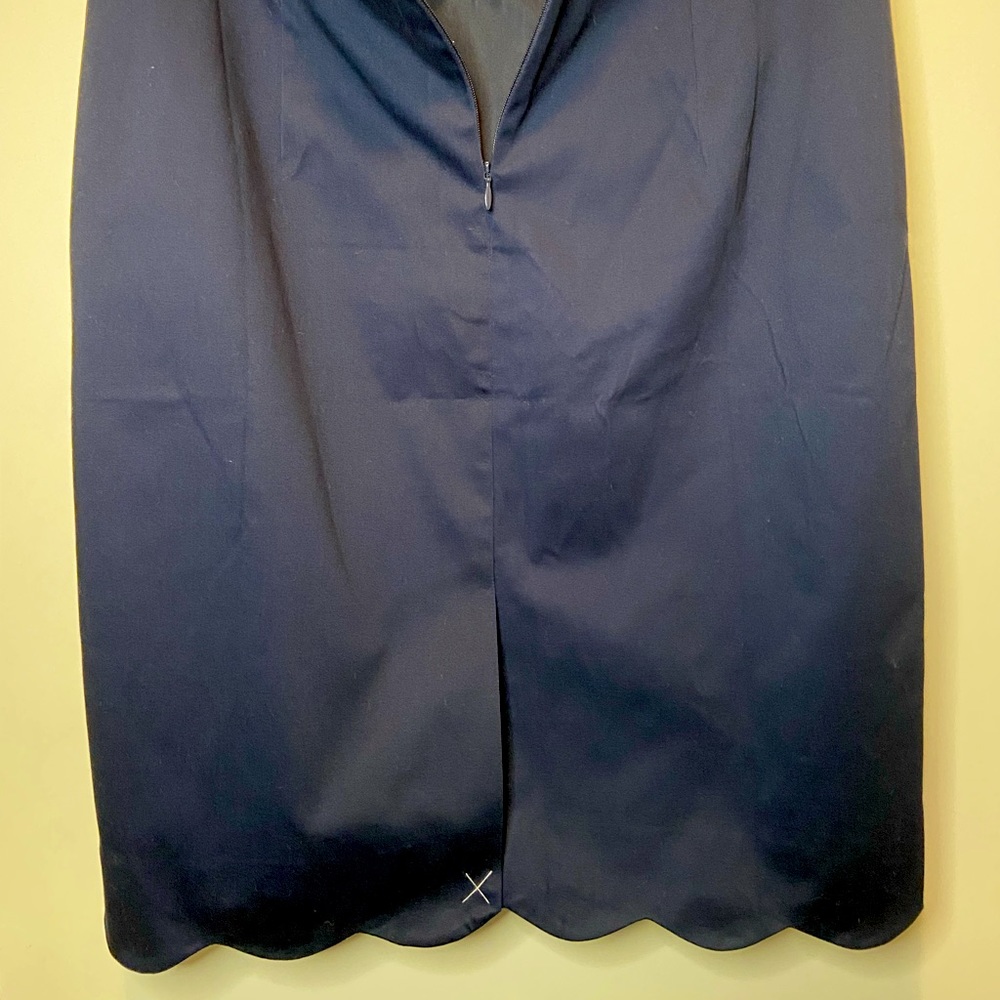 Classic Navy Scallop Hem Pencil Skirt